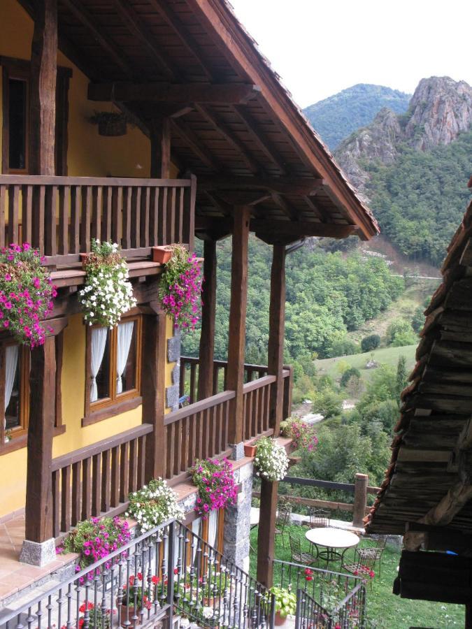 La Posada De Cucayo Dobres Bagian luar foto