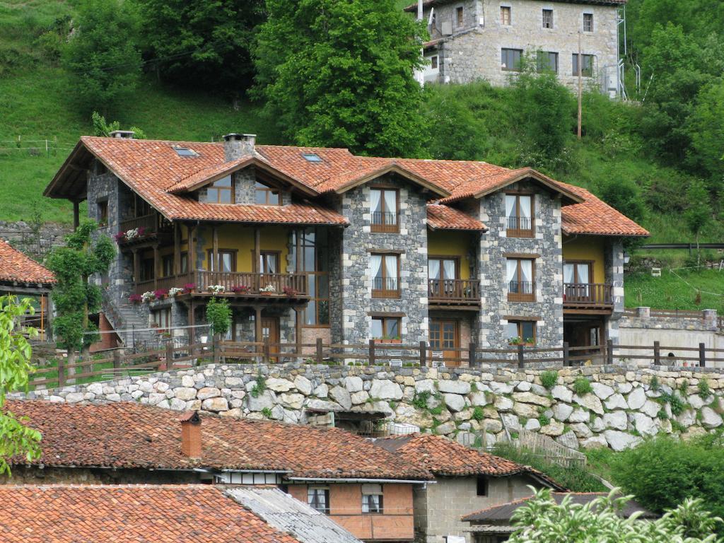 La Posada De Cucayo Dobres Bagian luar foto