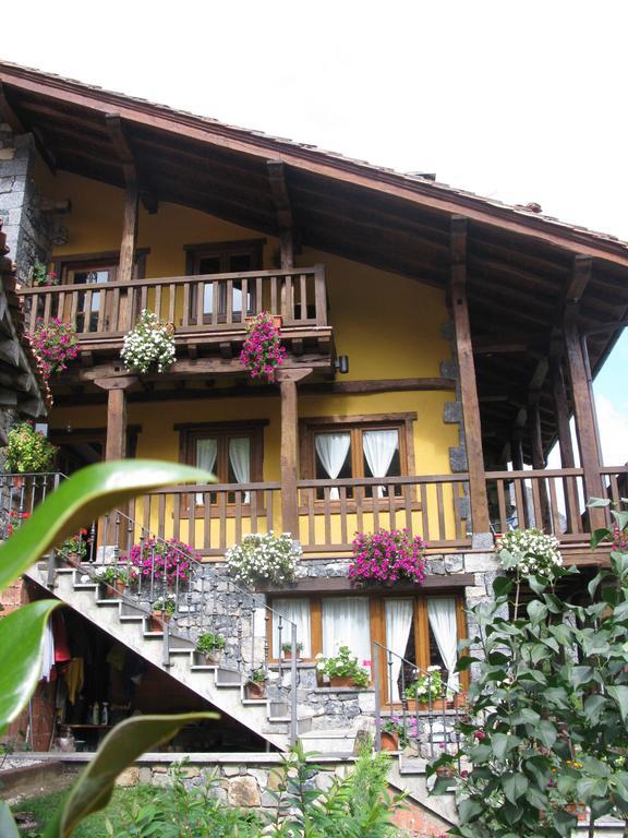 La Posada De Cucayo Dobres Bagian luar foto