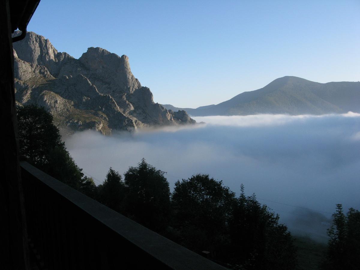 La Posada De Cucayo Dobres Bagian luar foto