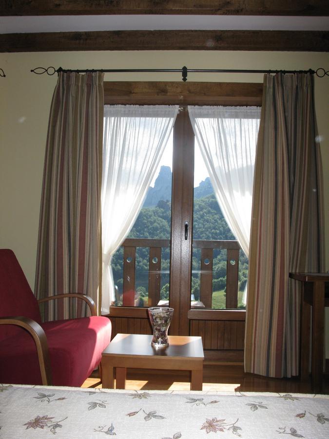 La Posada De Cucayo Dobres Bagian luar foto